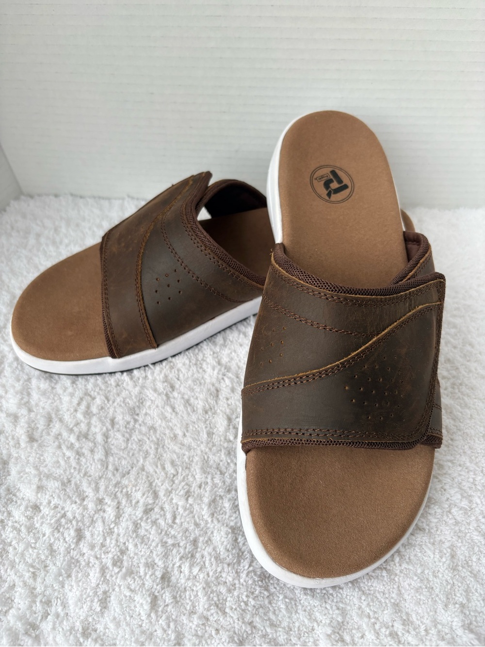 Propet Men's Brown Leather Emerson Sandal with Cushioned Footbed Size 10  NWT